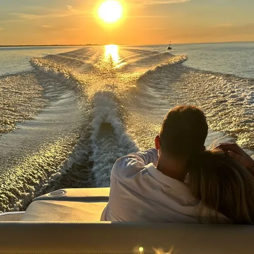 Sunset y cena en yate Sunset y cena en yate