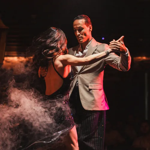 Clase de tango, picada y noche de tradición en Baar Fun Fun