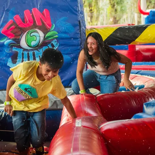 Aventura inflable en Fun Jungle Aventura inflable en Fun Jungle