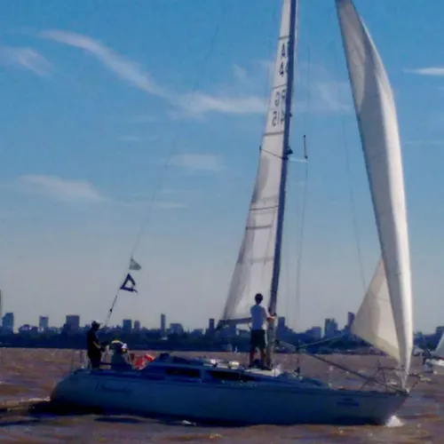 Explorá a vela el Río de la Plata