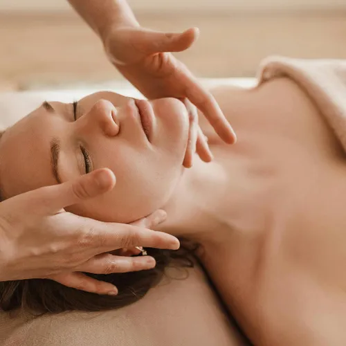 Clinica & Spa Adriana Modernell Clinica & Spa Adriana Modernell
