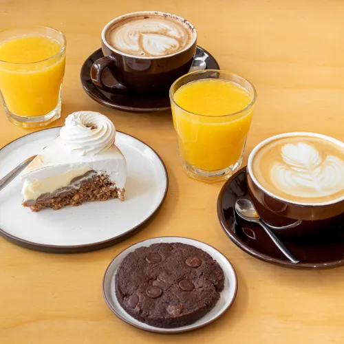 Alazán Café y Pastelería